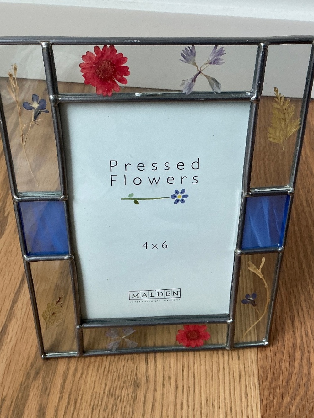 Glass with pressed flower Picture frame 8.25 x 6.25 inches